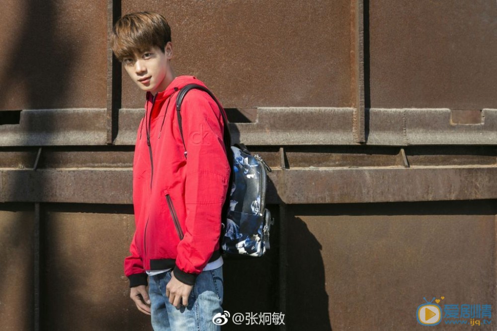 张炯敏街拍写真 张炯敏高清写真_张炯敏高清剧照