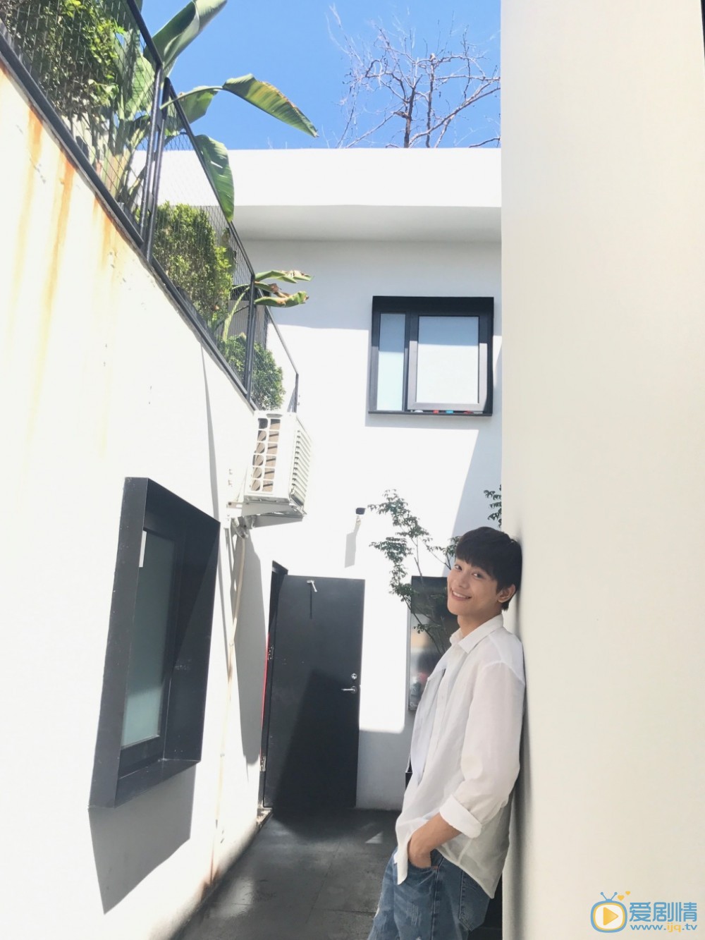 张炯敏白衣少年写真 张炯敏高清写真_张炯敏高清剧照