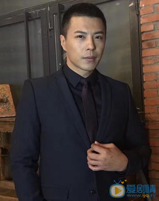警花与警犬之再上征程秦天剧照 