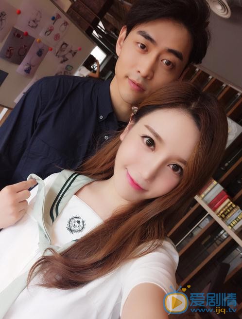 艾西与人合照 艾西高清写真_艾西高清剧照