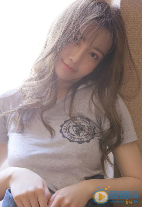 艾西小性感写真 艾西高清写真_艾西高清剧照