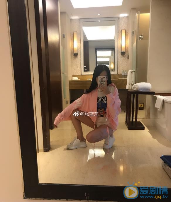 张蓝艺生活照 张蓝艺高清写真_张蓝艺高清剧照