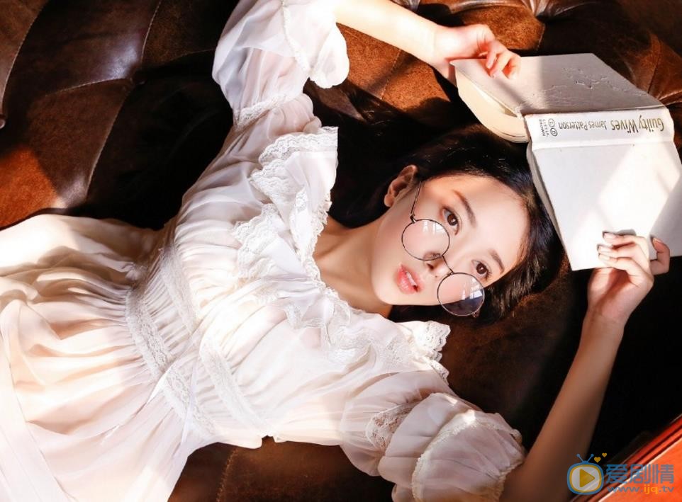 张蓝艺时尚大片 张蓝艺高清写真_张蓝艺高清剧照