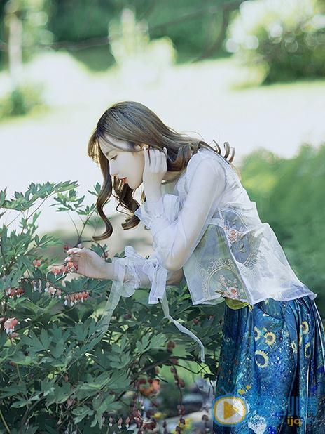 艾西夏日写真 艾西高清写真_艾西高清剧照