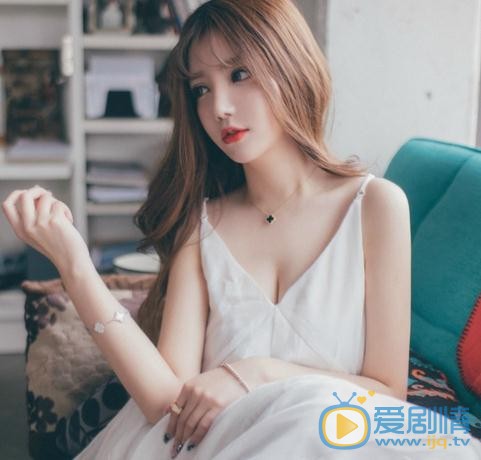 艾西白色写真 艾西高清写真_艾西高清剧照