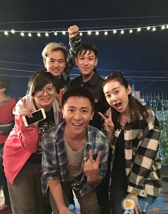 李冠明朋友合照 李冠明高清写真_李冠明高清剧照