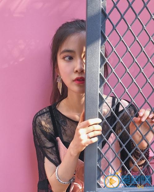 朱丹妮小性感写真 朱丹妮高清写真_朱丹妮高清剧照