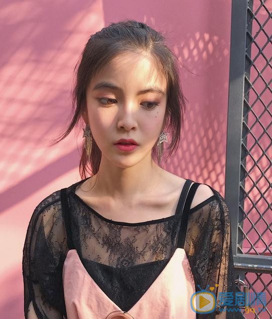朱丹妮小性感写真 朱丹妮高清写真_朱丹妮高清剧照