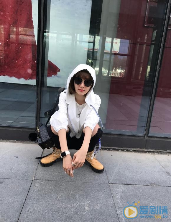 魏小也生活照 魏小也高清写真_魏小也高清剧照