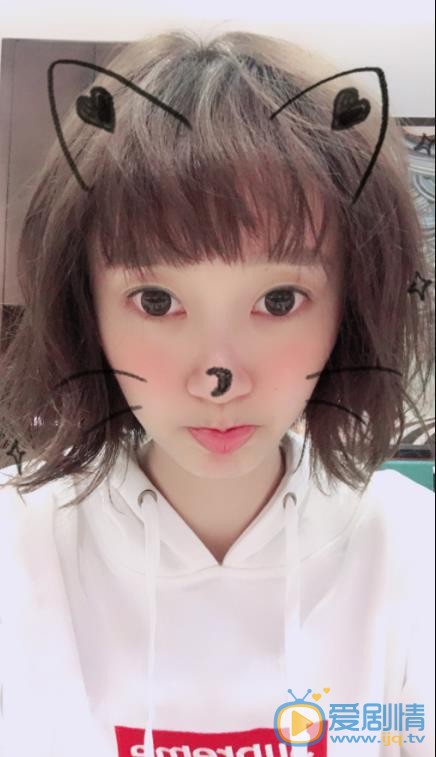 魏小也逗逼卖萌照 魏小也高清写真_魏小也高清剧照