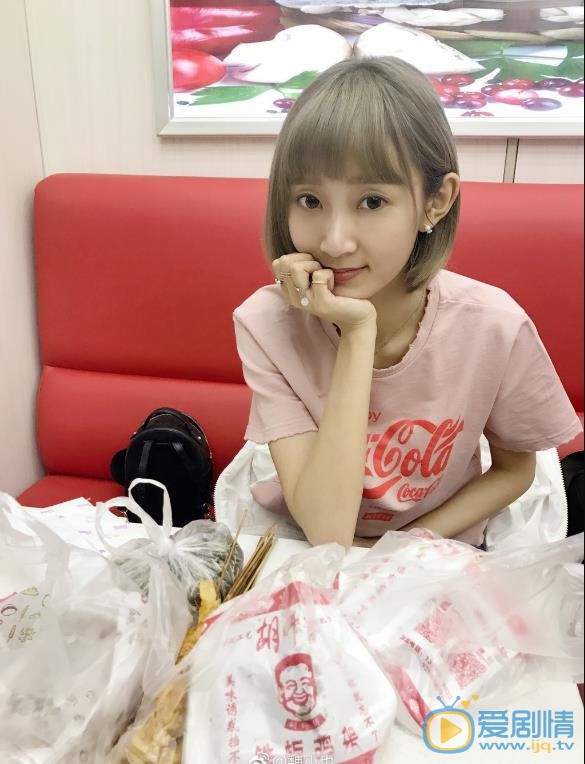 魏小也生活照 魏小也高清写真_魏小也高清剧照