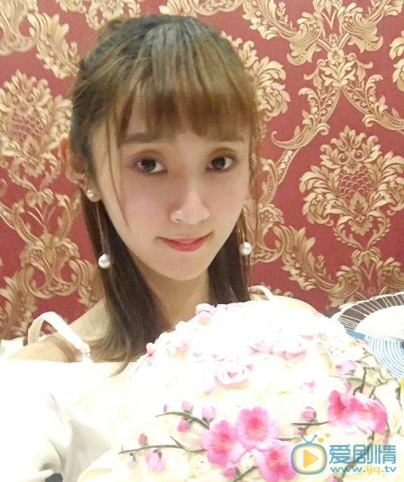 魏小也生活照 魏小也高清写真_魏小也高清剧照