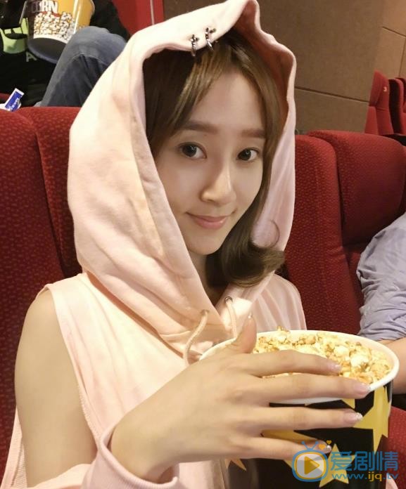 魏小也生活照 魏小也高清写真_魏小也高清剧照