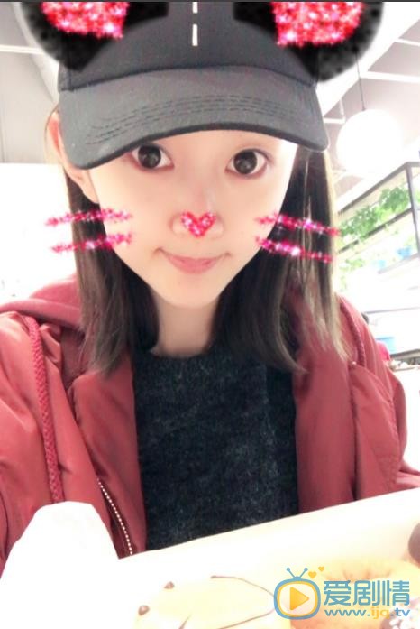 魏小也逗逼卖萌照 魏小也高清写真_魏小也高清剧照