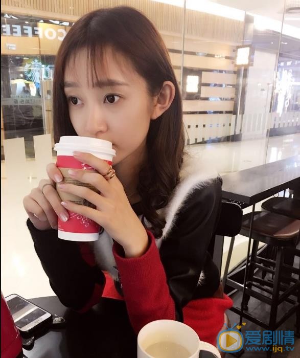 魏小也生活照 魏小也高清写真_魏小也高清剧照