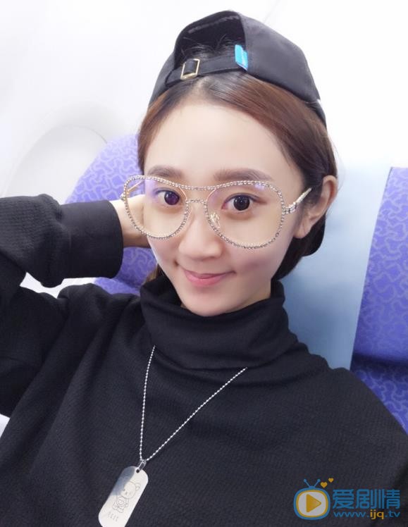 魏小也生活照 魏小也高清写真_魏小也高清剧照