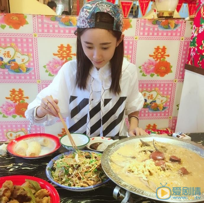 魏小也生活照 魏小也高清写真_魏小也高清剧照