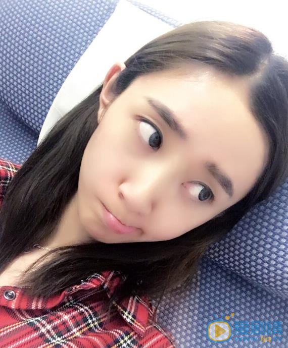 魏小也逗逼卖萌照 魏小也高清写真_魏小也高清剧照