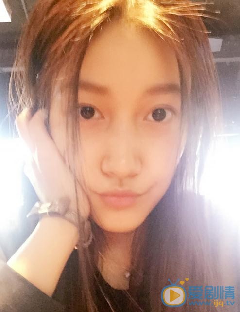生逢灿烂的日子范荣是谁演的？生逢灿烂的日子范荣扮演者啜妮个人资料、写真及生活照欣赏