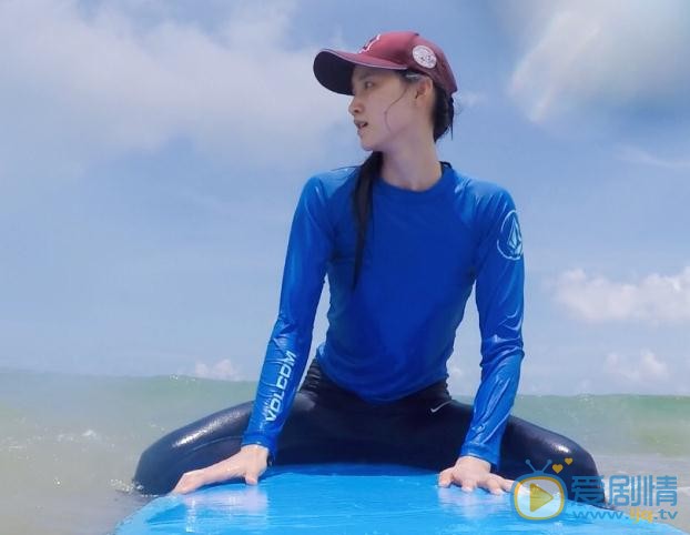 周开开街拍写真 周开开高清写真_周开开高清剧照