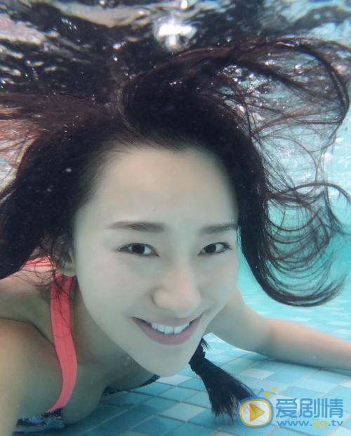周开开比基尼照 周开开高清写真_周开开高清剧照