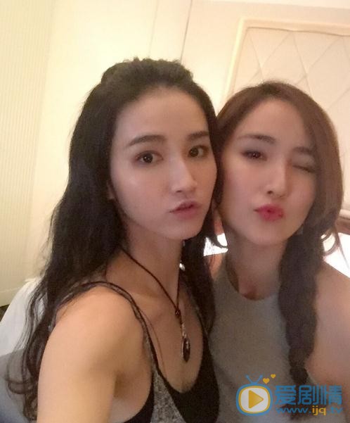 周开开与人合照 周开开高清写真_周开开高清剧照