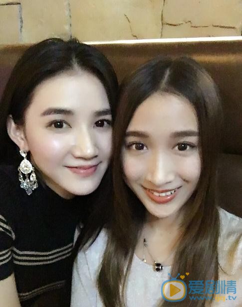 周开开与人合照 周开开高清写真_周开开高清剧照