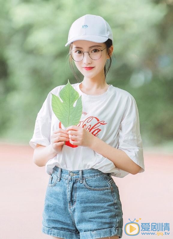 林奕婧夏日写真 林奕婧高清写真_林奕婧高清剧照