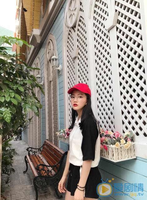 林奕婧街拍写真 林奕婧高清写真_林奕婧高清剧照