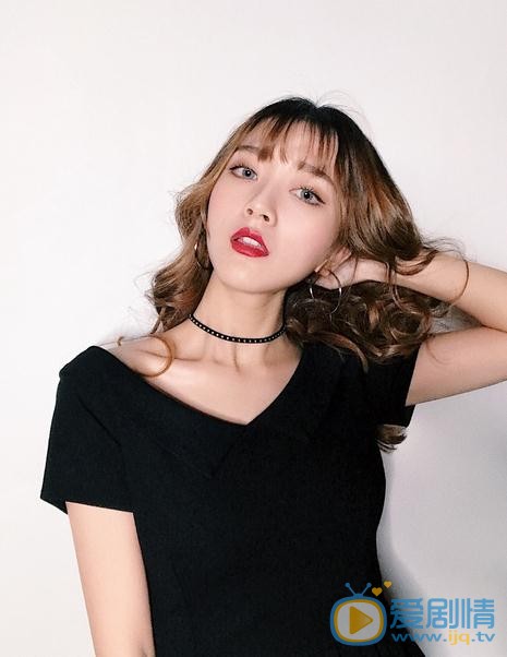 林奕婧红唇写真 林奕婧高清写真_林奕婧高清剧照