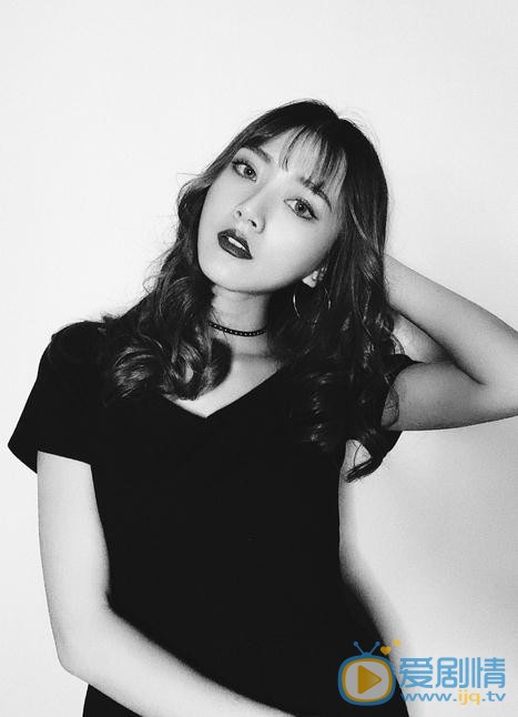 林奕婧红唇写真 林奕婧高清写真_林奕婧高清剧照