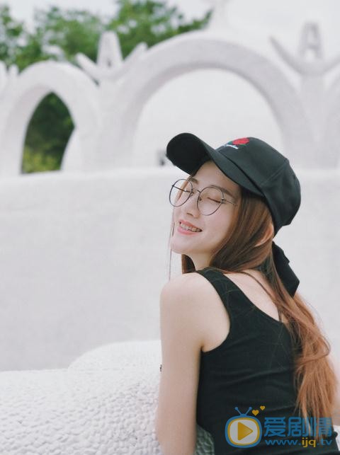 林奕婧街拍写真 林奕婧高清写真_林奕婧高清剧照