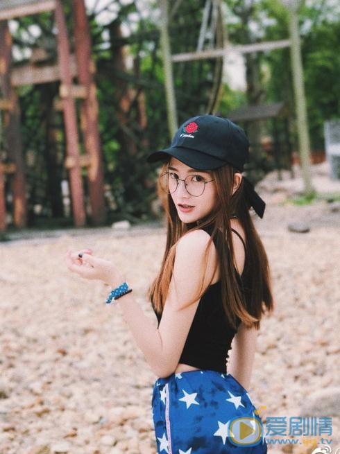 林奕婧街拍写真 林奕婧高清写真_林奕婧高清剧照