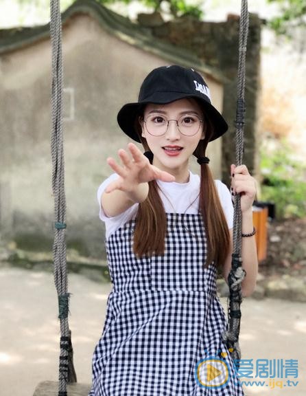 林奕婧街拍写真 林奕婧高清写真_林奕婧高清剧照