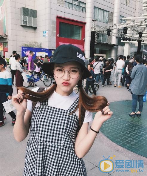 林奕婧街拍写真 林奕婧高清写真_林奕婧高清剧照