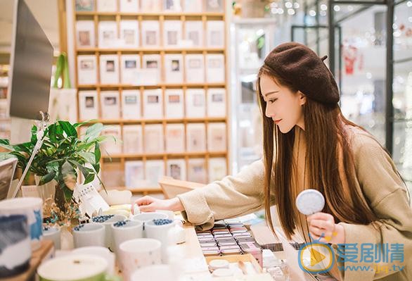 林奕婧图书馆写真 林奕婧高清写真_林奕婧高清剧照