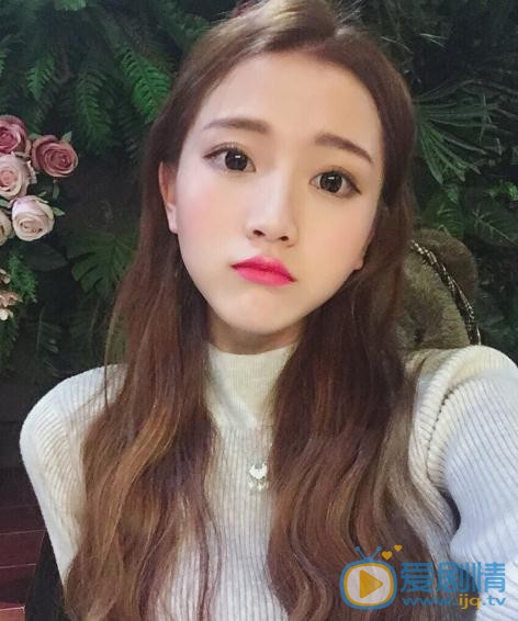 林奕婧与人合照 林奕婧高清写真_林奕婧高清剧照
