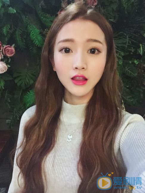 林奕婧与人合照 林奕婧高清写真_林奕婧高清剧照