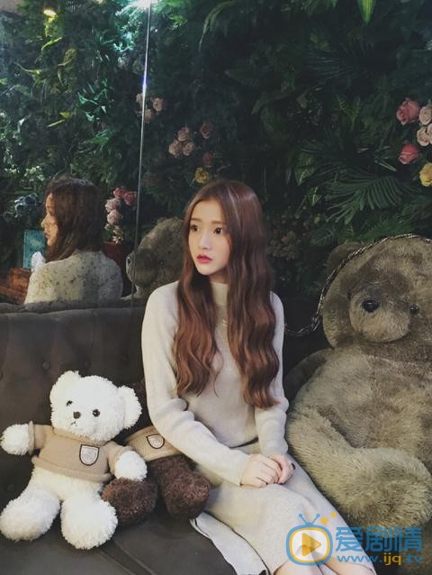 林奕婧与人合照 林奕婧高清写真_林奕婧高清剧照