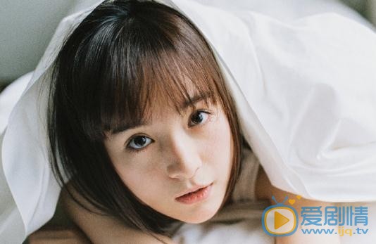 李依伊素颜背心写真 李依伊高清写真_李依伊高清剧照