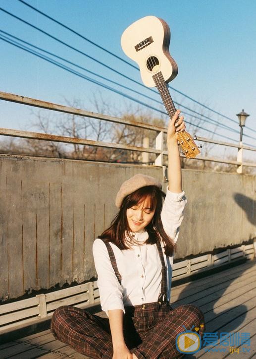 李依伊复古胶片写真 李依伊高清写真_李依伊高清剧照