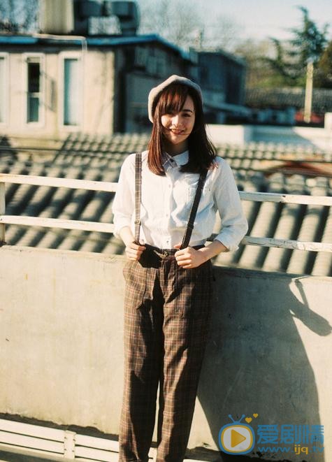 李依伊复古胶片写真 李依伊高清写真_李依伊高清剧照