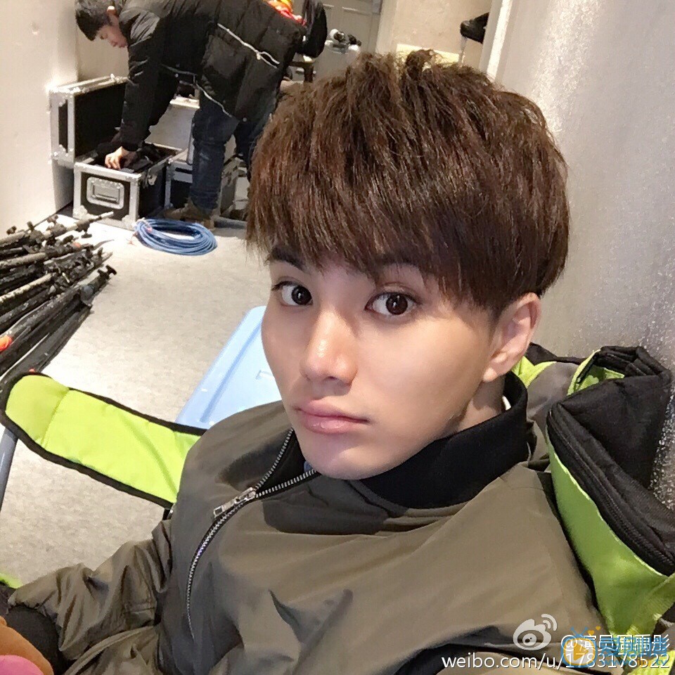 周禹彤生活照写真 周禹彤高清写真_周禹彤高清剧照