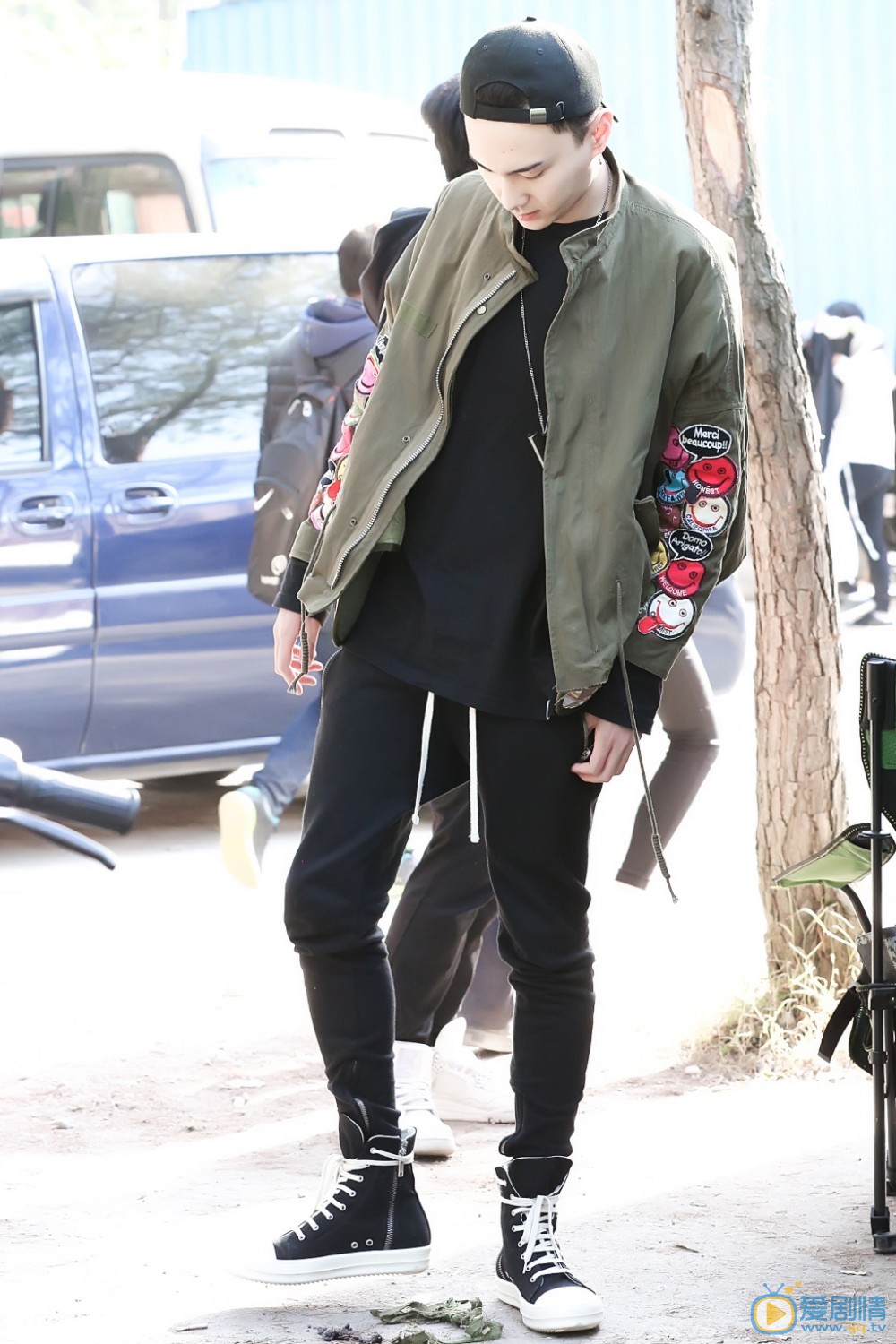 刘彤机场照写真 刘彤高清写真_刘彤高清剧照