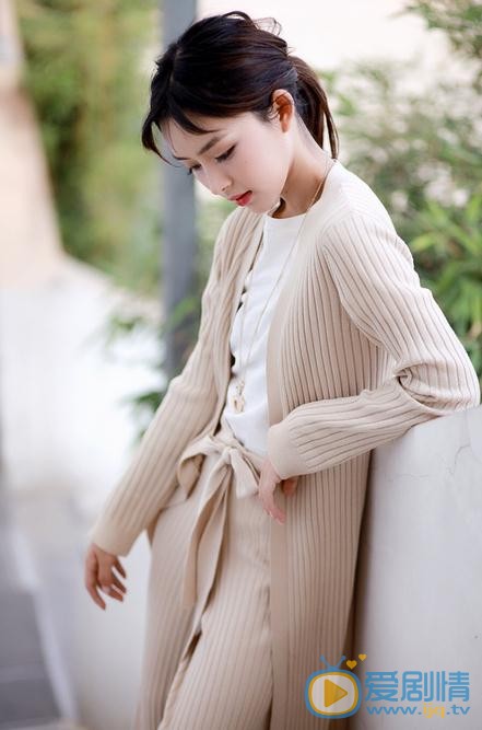 廖慧佳秋日写真 廖慧佳高清写真_廖慧佳高清剧照