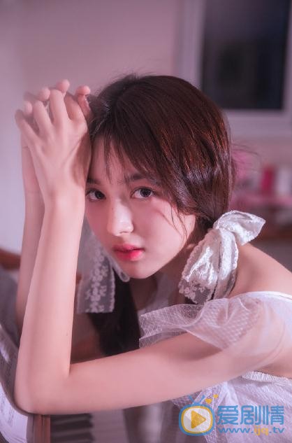 廖慧佳钢琴写真 廖慧佳高清写真_廖慧佳高清剧照