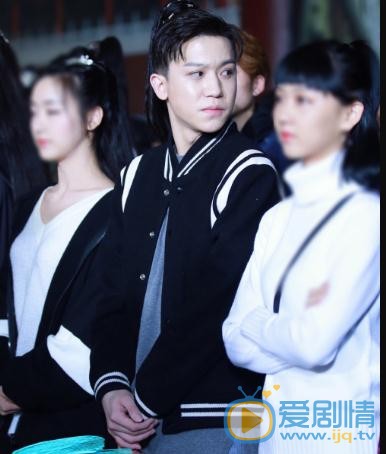 梁博文参加活动照写真 梁博文高清写真_梁博文高清剧照