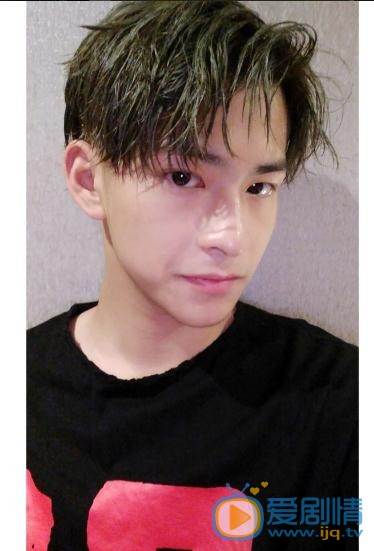 陈泽轩自拍写真 陈泽轩高清写真_陈泽轩高清剧照