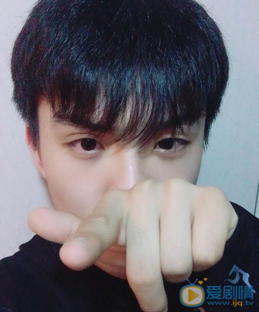 郑伟生活照 郑伟高清写真_郑伟高清剧照
