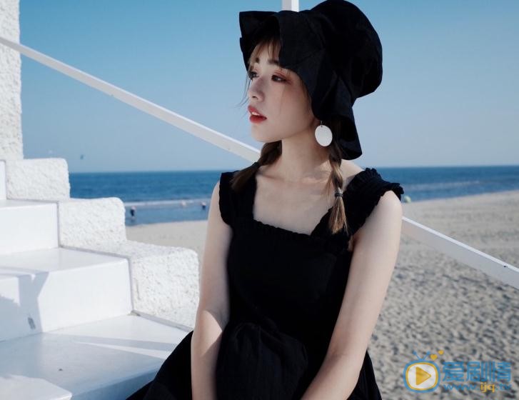 张鹤怡海边写真 张鹤怡高清写真_张鹤怡高清剧照